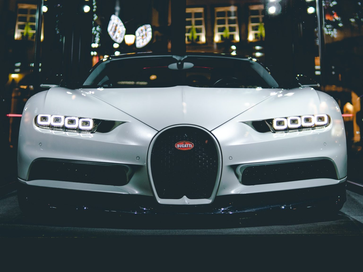 Snelste auto’s ter wereld met foto's & video's