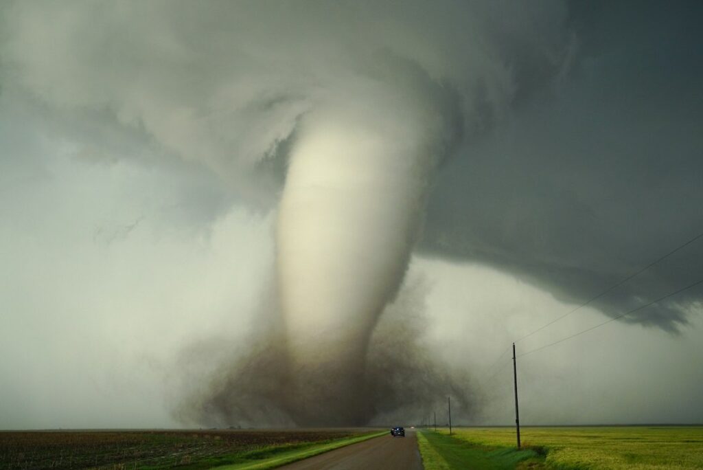 Tornado weetjes: 10 verrassende feiten over deze wervelstormen